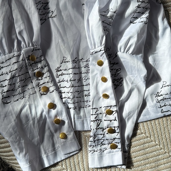 Text top with gold button up back and sleeves XL - Picture 5 of 5